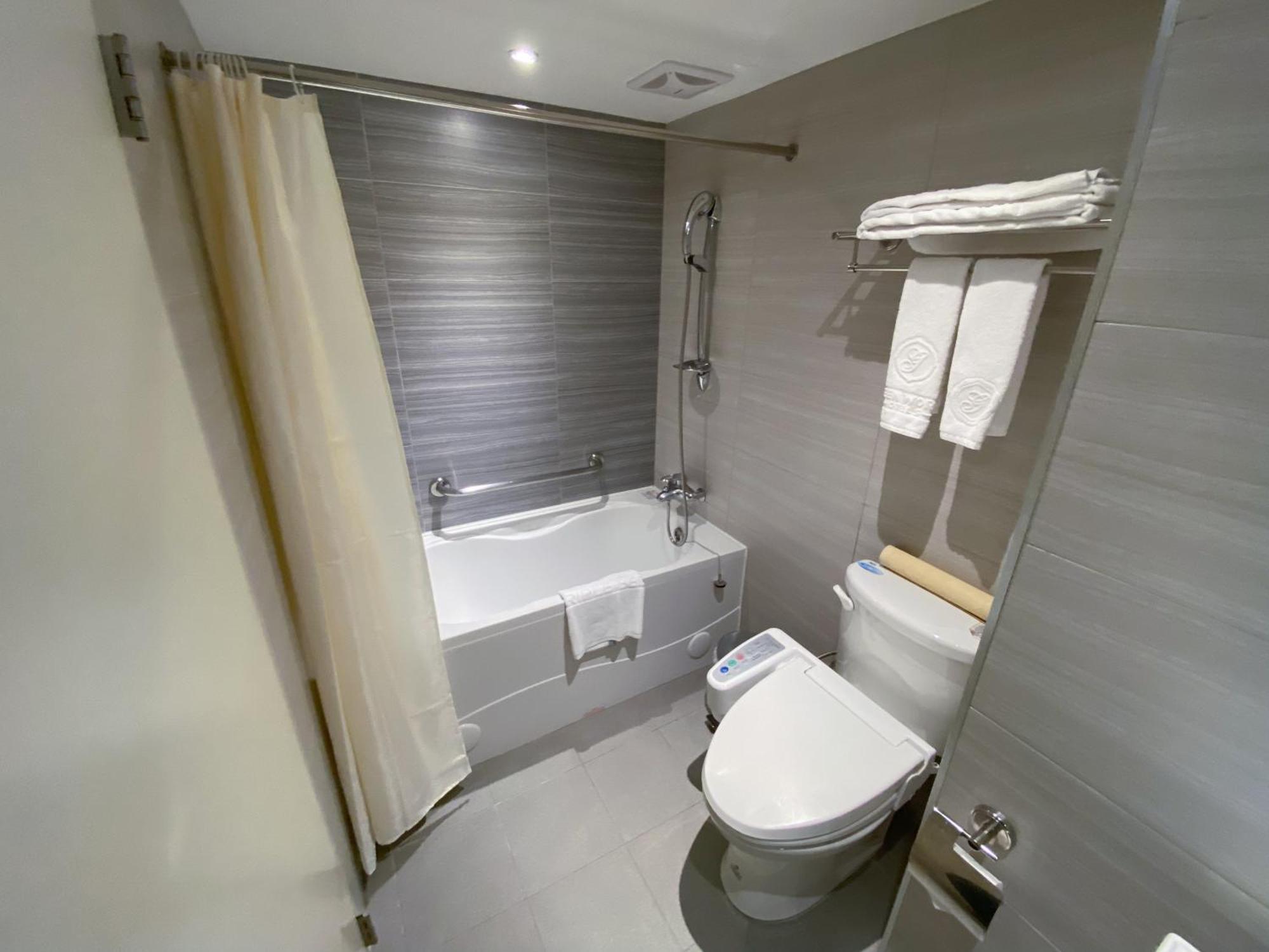 Green World Triple Beds Тайбэй Номер фото