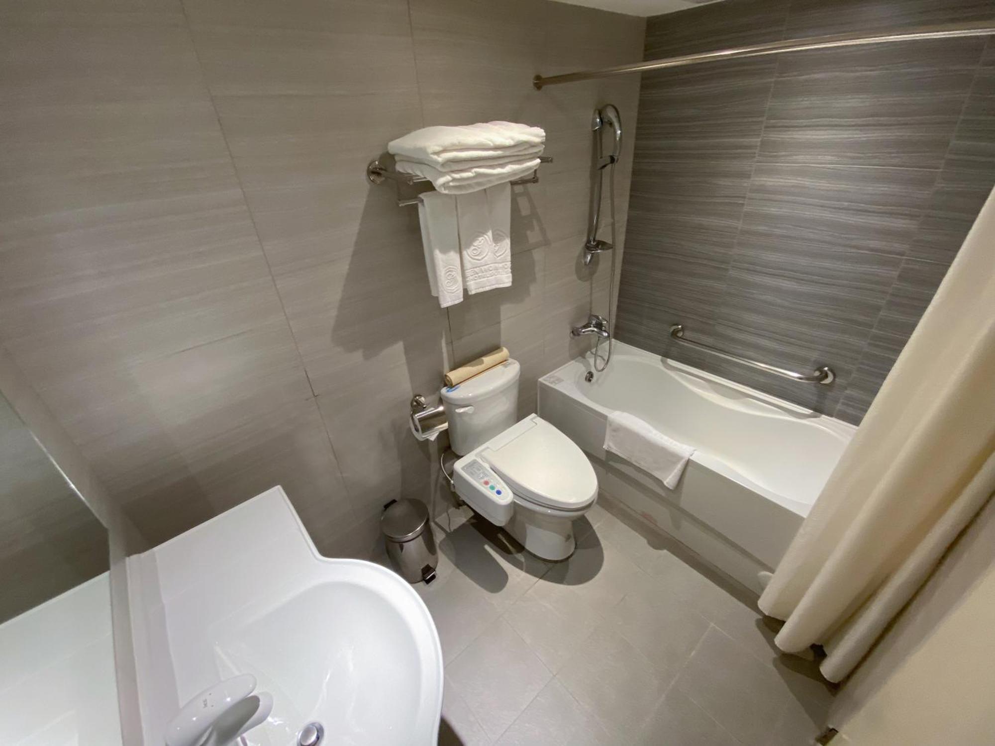 Green World Triple Beds Тайбэй Номер фото