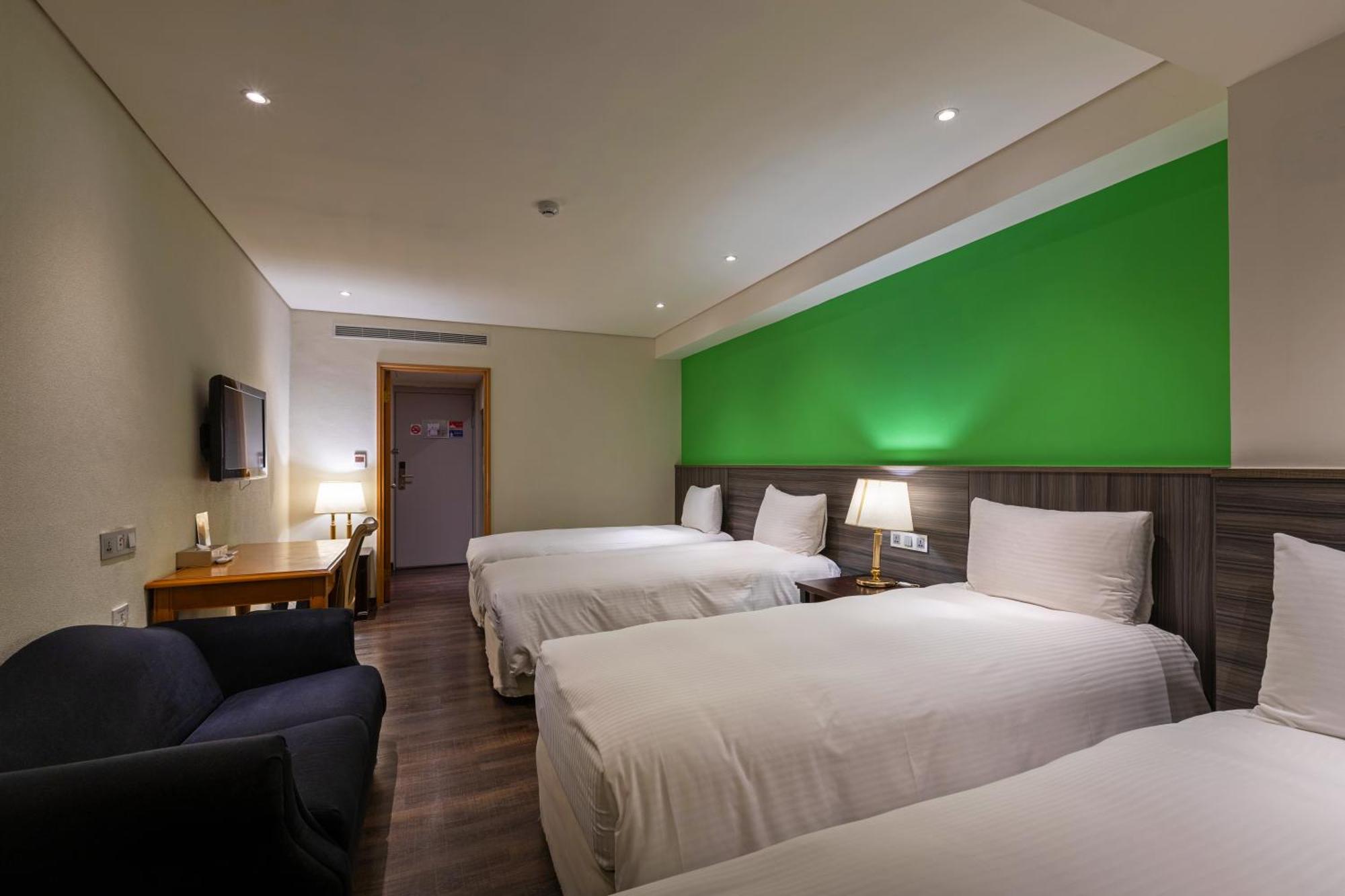 Green World Triple Beds Тайбэй Номер фото